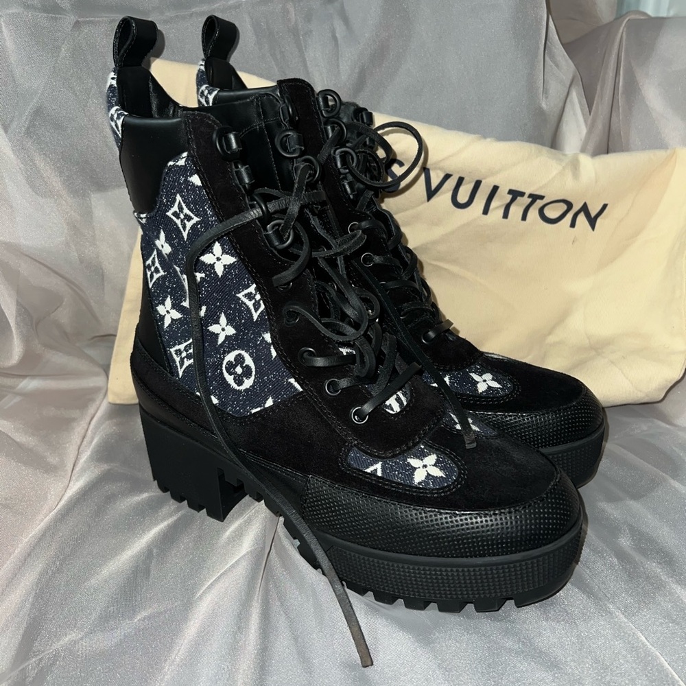 Louis Vuitton Laureate Desert Boot